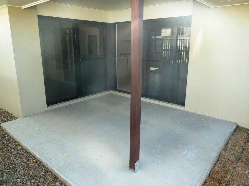 8 Sonoran Street, Rural View QLD 4740