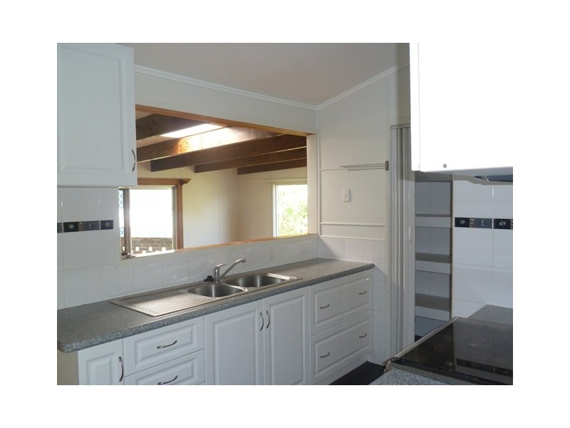 6 Duncan Street, West Mackay QLD 4740