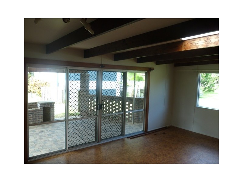 6 Duncan Street, West Mackay QLD 4740