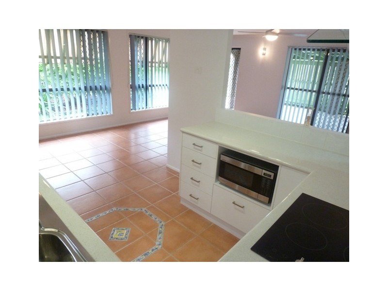 7 Crispin Drive, Mount Pleasant QLD 4740