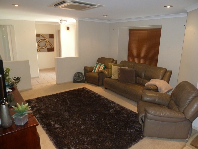14 Dundee Court, Beaconsfield QLD 4740