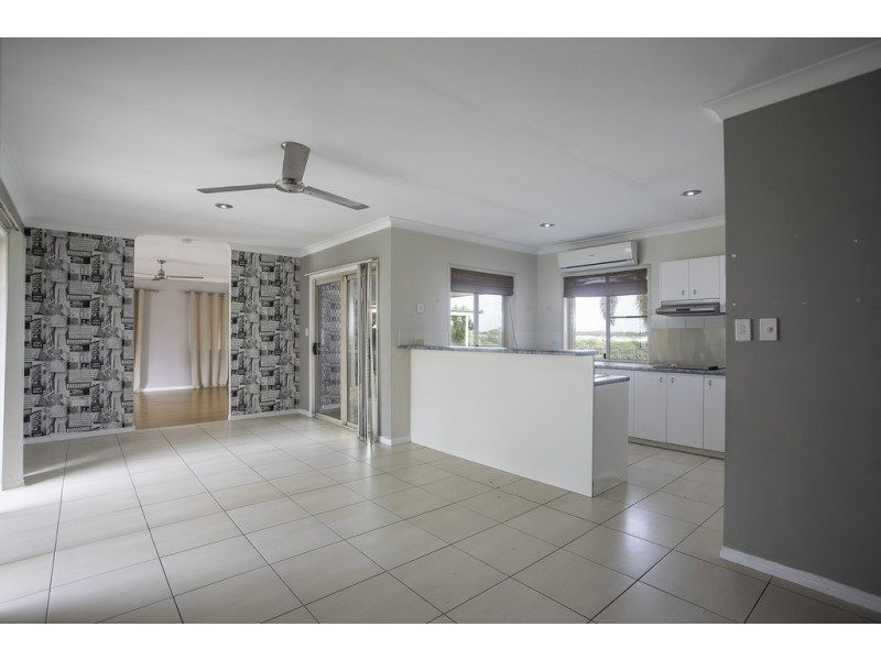 13 McLaughlin Drive, Eimeo QLD 4740