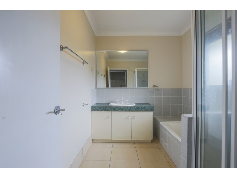 13 McLaughlin Drive, Eimeo QLD 4740