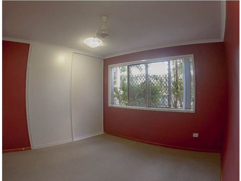 2/17 Beach Road, Dolphin Heads QLD 4740