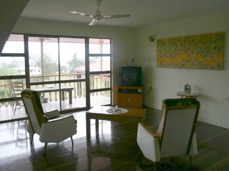 9 Crichton Street, Sarina Beach QLD 4737