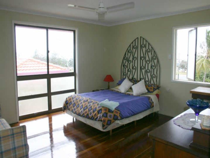 9 Crichton Street, Sarina Beach QLD 4737