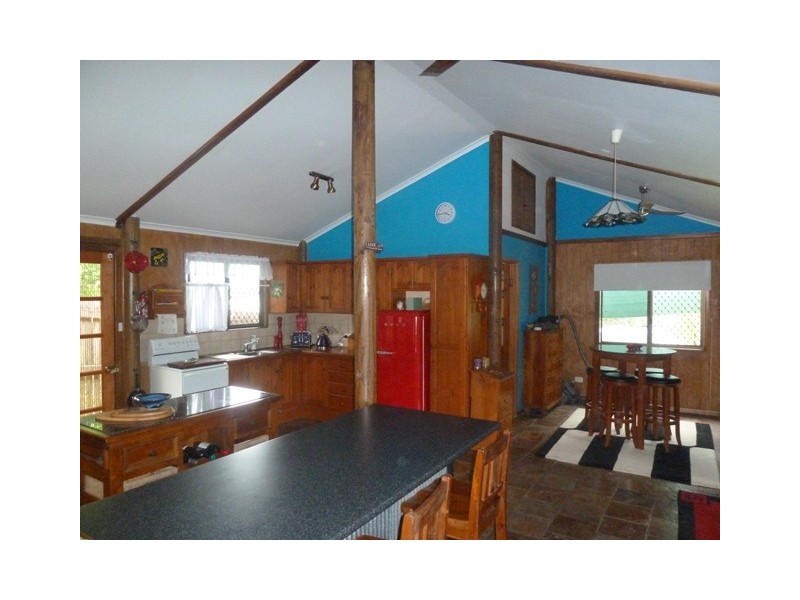 5 Mooney Court, Glenella QLD 4740