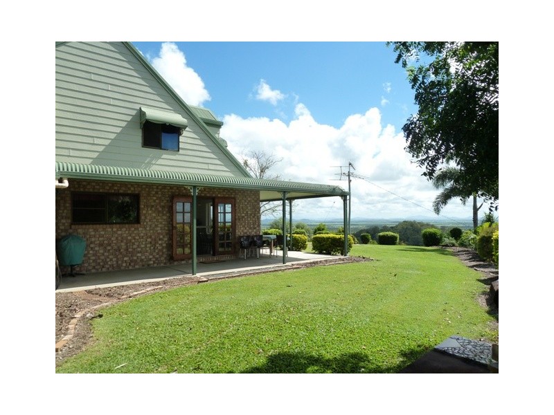 39 Burnell Drive, Mackay QLD 4740