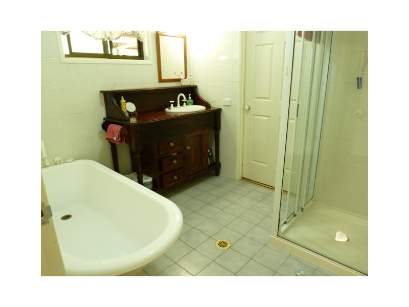 39 Burnell Drive, Mackay QLD 4740