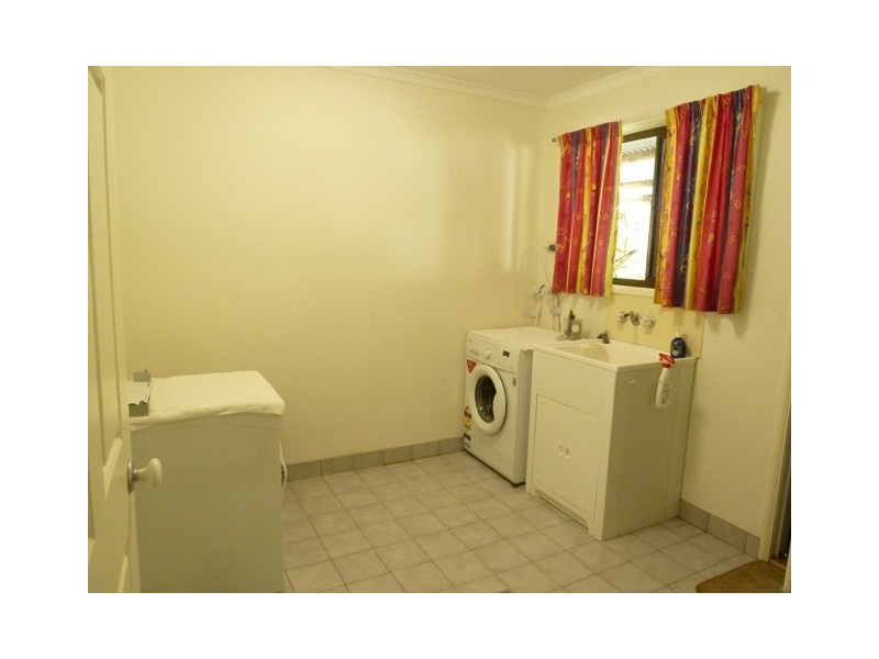 39 Burnell Drive, Mackay QLD 4740