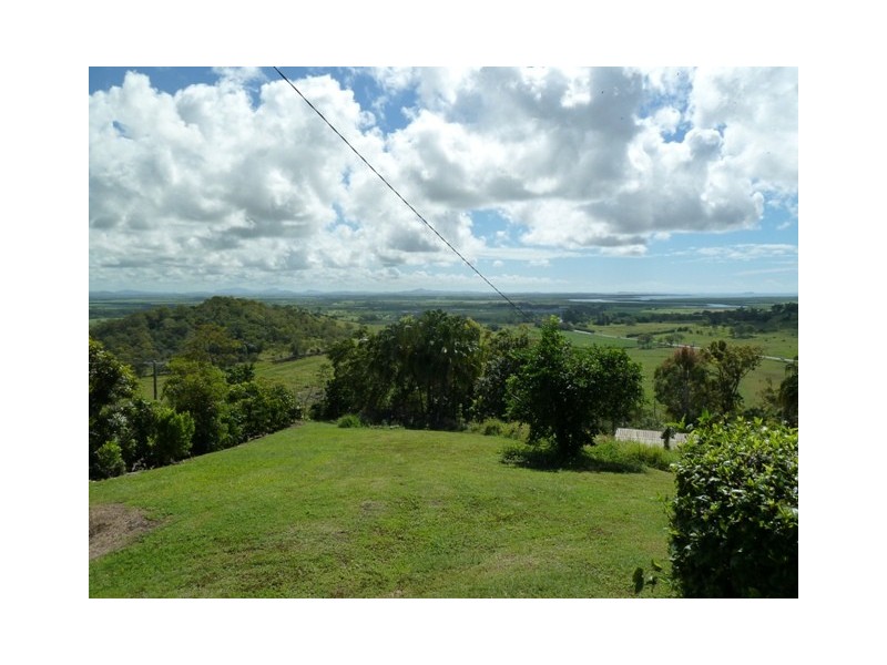 39 Burnell Drive, Mackay QLD 4740