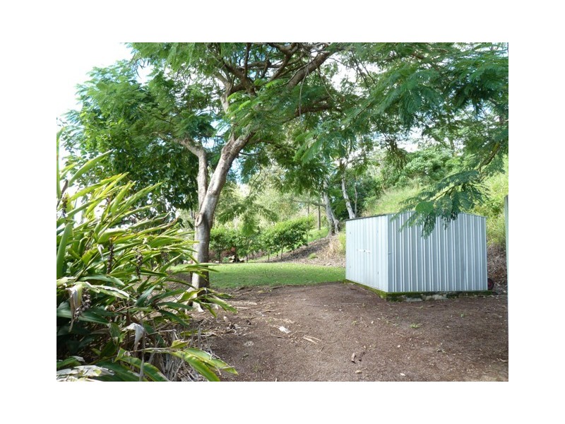 39 Burnell Drive, Mackay QLD 4740