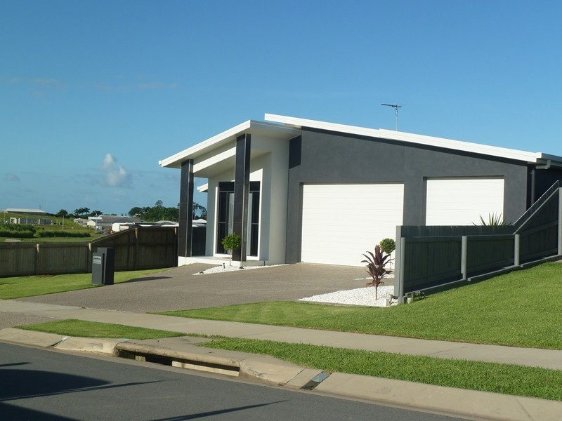 12 Gair Street, Rural View QLD 4740