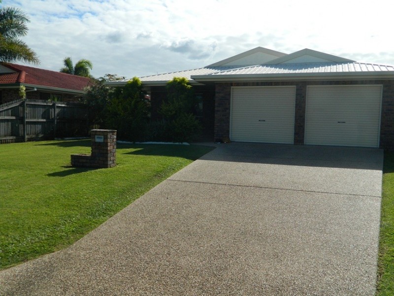13 Caledonian Drive, Beaconsfield QLD 4740