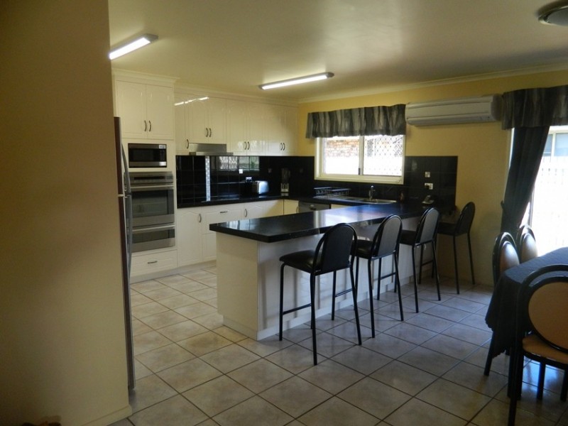 13 Caledonian Drive, Beaconsfield QLD 4740