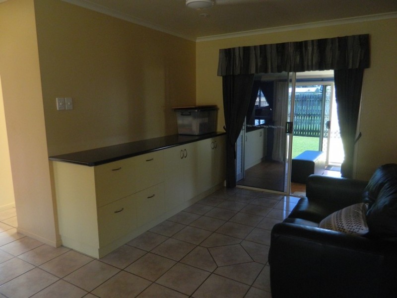 13 Caledonian Drive, Beaconsfield QLD 4740