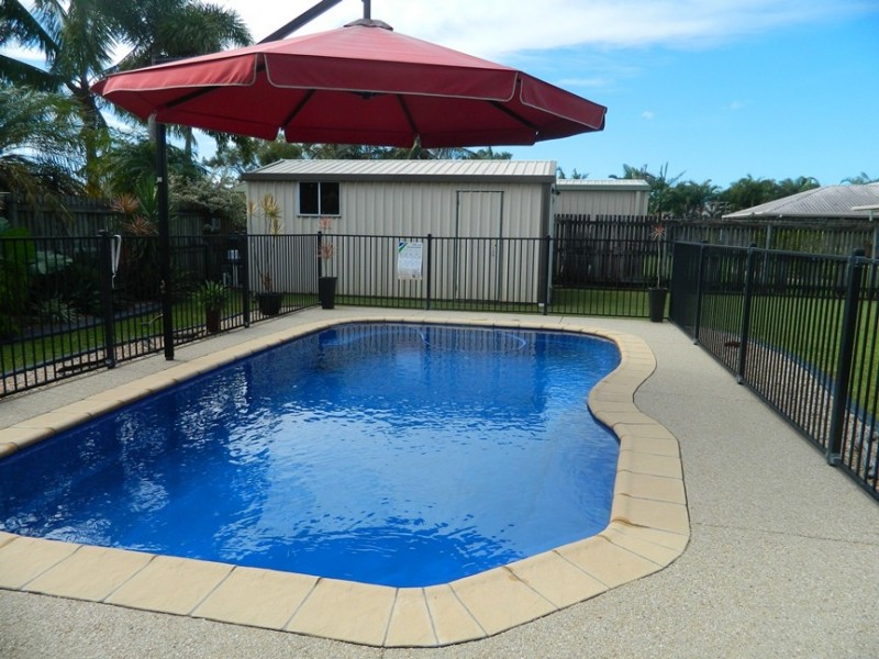 13 Caledonian Drive, Beaconsfield QLD 4740