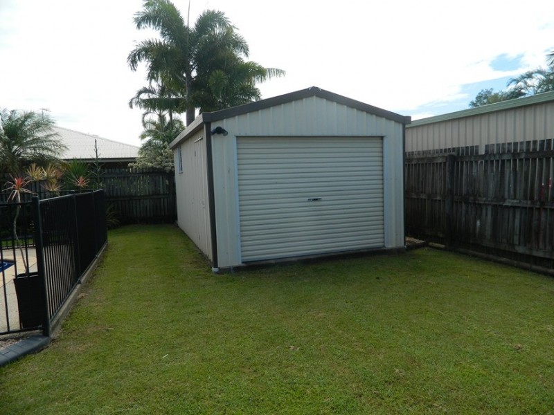 13 Caledonian Drive, Beaconsfield QLD 4740