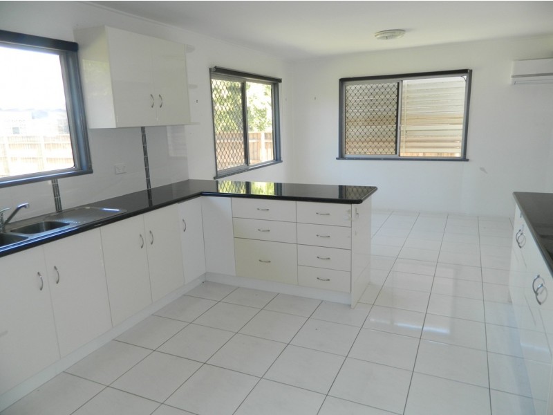 37 Peak Downs Highway, Ooralea QLD 4740