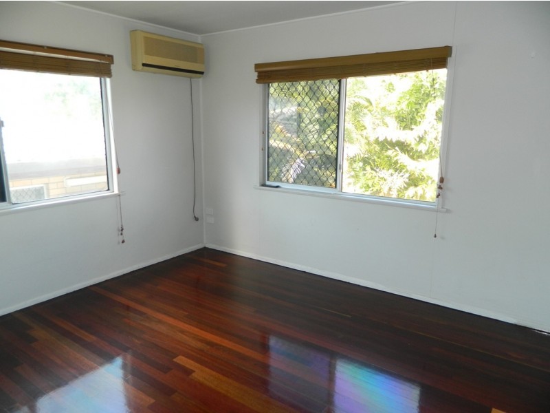 37 Peak Downs Highway, Ooralea QLD 4740