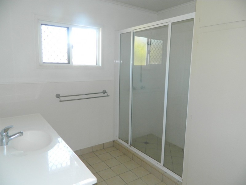 37 Peak Downs Highway, Ooralea QLD 4740