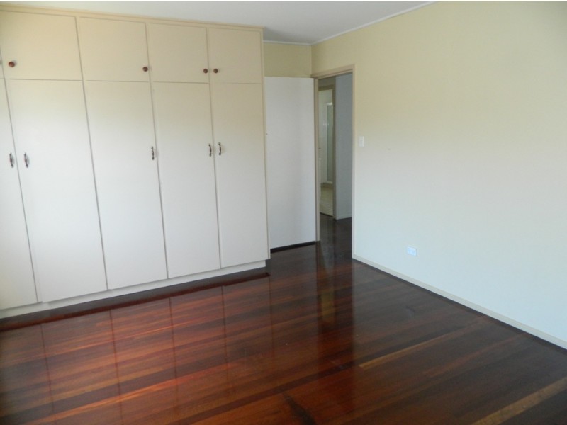 37 Peak Downs Highway, Ooralea QLD 4740