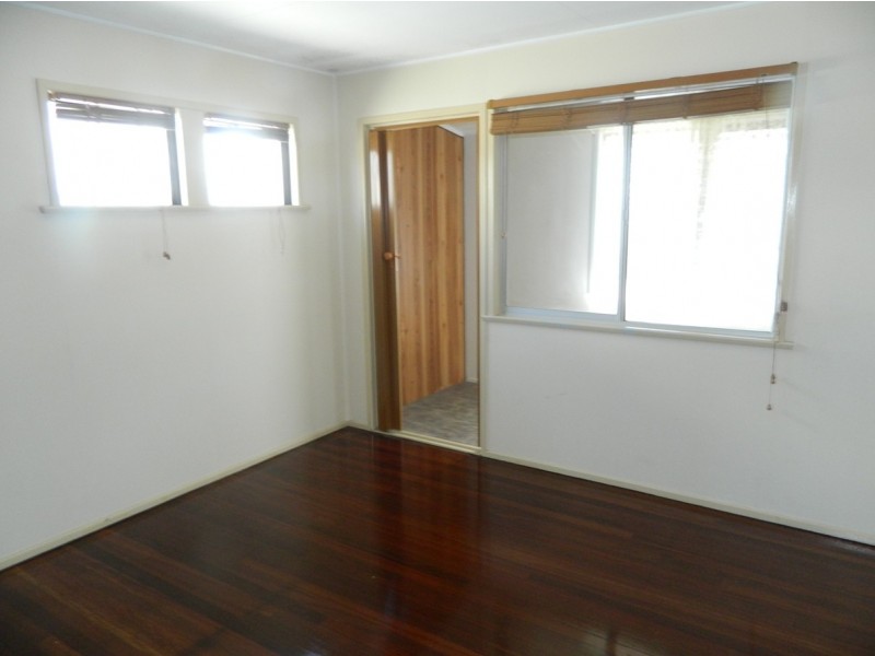 37 Peak Downs Highway, Ooralea QLD 4740