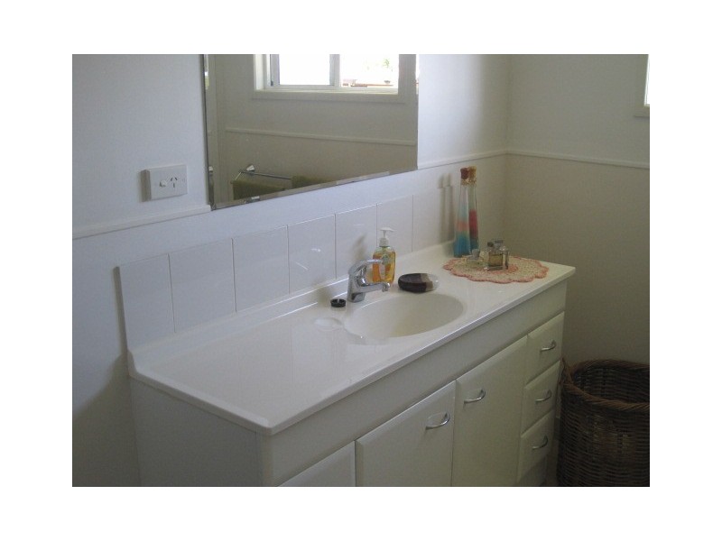 37 Peak Downs Highway, Ooralea QLD 4740