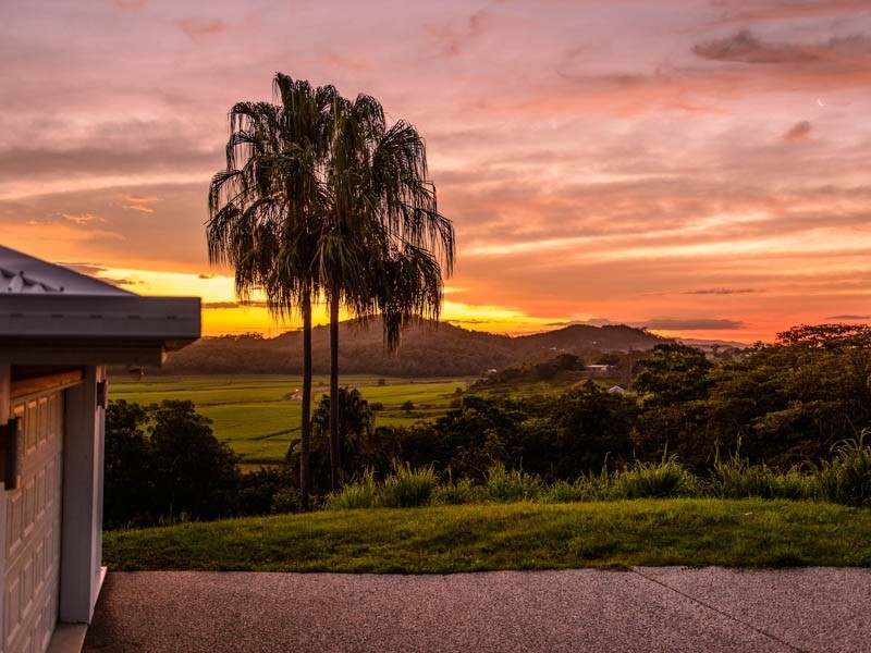 5a Bald Hill Road, Glenella QLD 4740