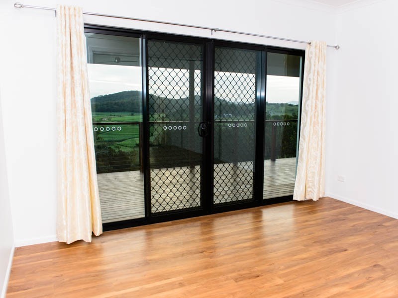 5a Bald Hill Road, Glenella QLD 4740