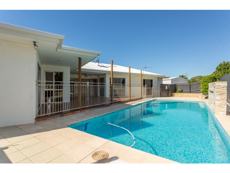 11 Seaspray Close, Shoal Point QLD 4750