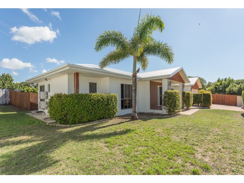 11 Seaspray Close, Shoal Point QLD 4750