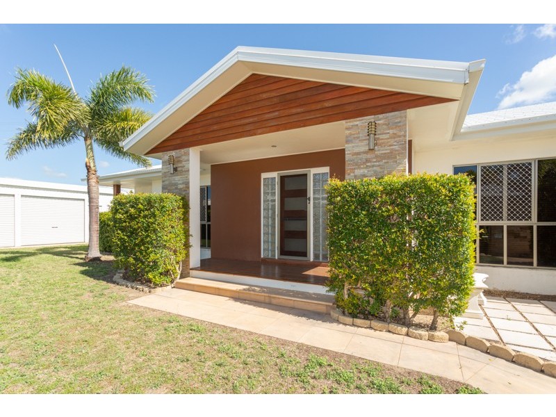 11 Seaspray Close, Shoal Point QLD 4750