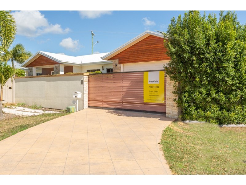 11 Seaspray Close, Shoal Point QLD 4750