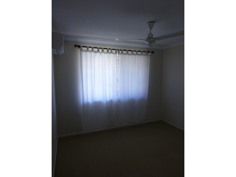 22 Centennial Drive, Glenella QLD 4740