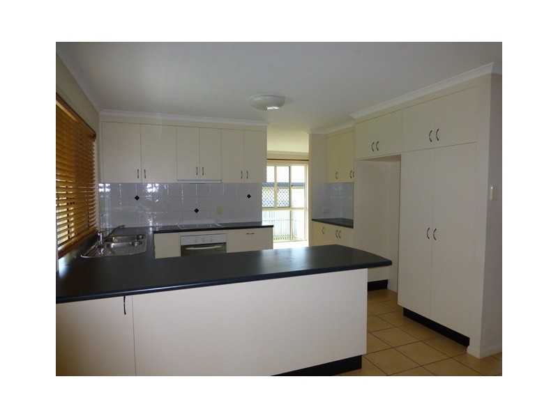 22 Centennial Drive, Glenella QLD 4740