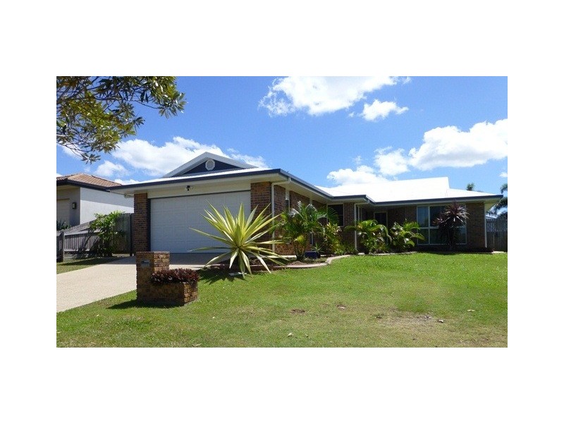 22 Centennial Drive, Glenella QLD 4740