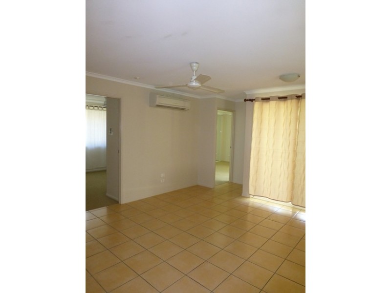 22 Centennial Drive, Glenella QLD 4740