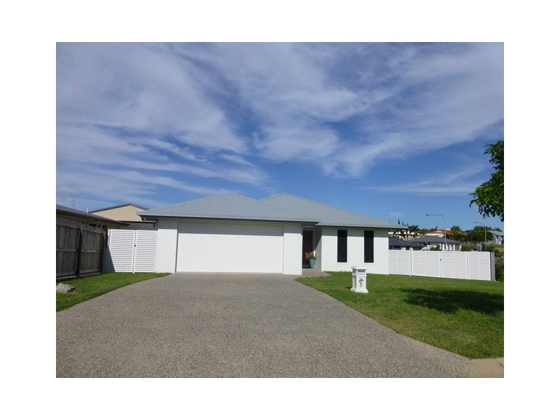 2 Ahern Court, Rural View QLD 4740