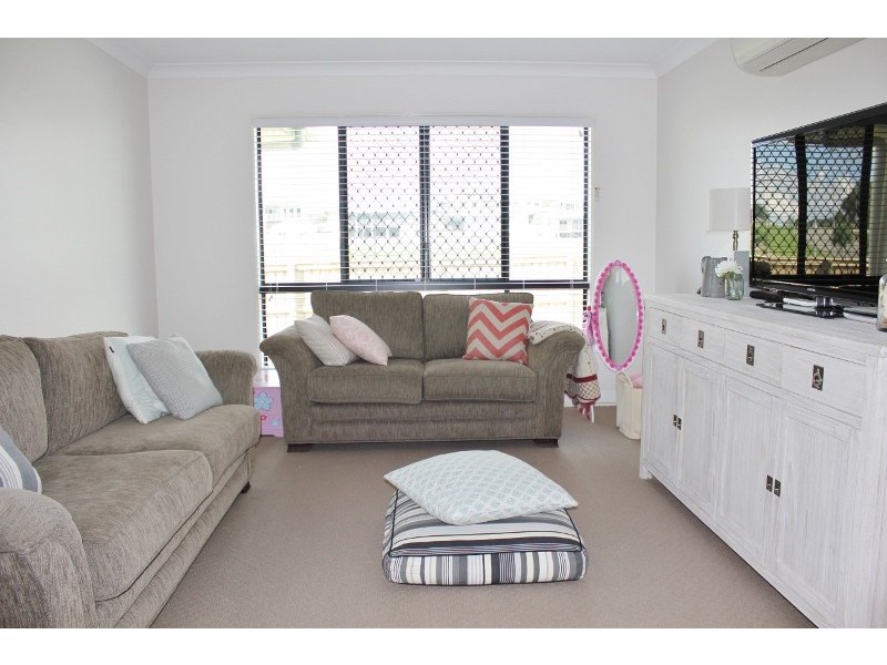 2 Ahern Court, Rural View QLD 4740