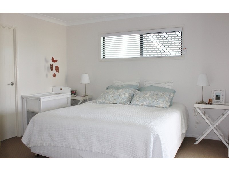 2 Ahern Court, Rural View QLD 4740