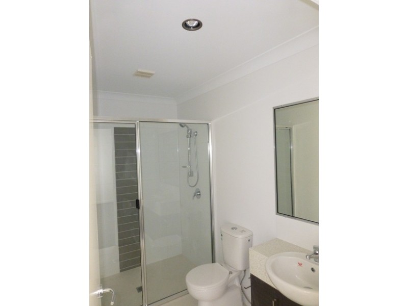 7 Brearley Street, Rural View QLD 4740