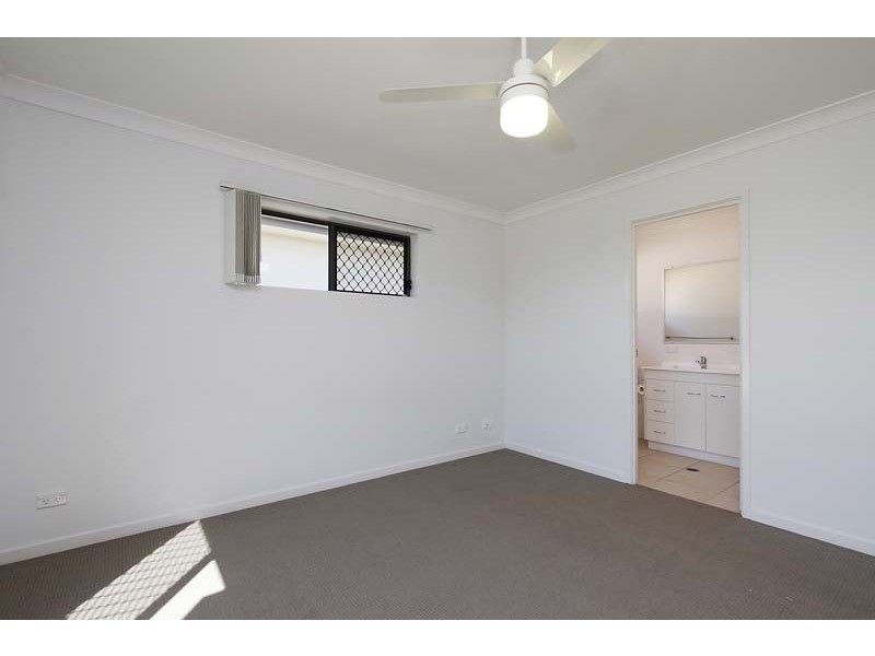 6 Helmsman Drive, Shoal Point QLD 4750