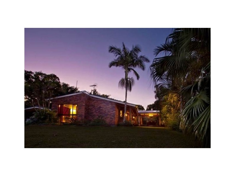 42 Lynette Drive, Nindaroo QLD 4740