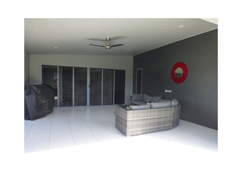 30 Raffia Street, Rural View QLD 4740