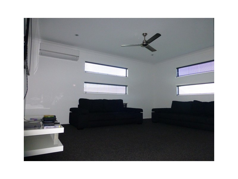 30 Raffia Street, Rural View QLD 4740