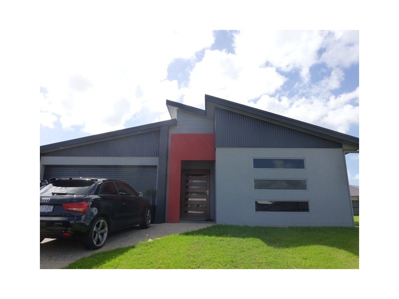 30 Raffia Street, Rural View QLD 4740