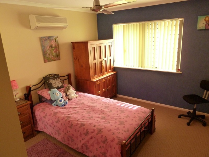 7 Cutfield Street, Glenella QLD 4740