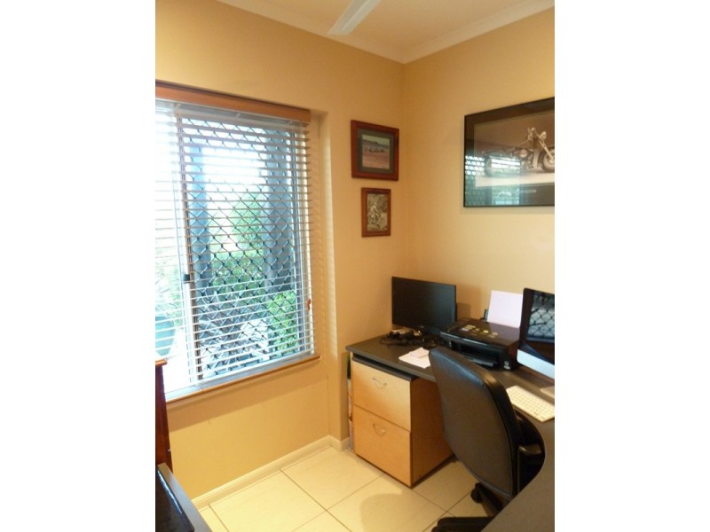 7 Cutfield Street, Glenella QLD 4740