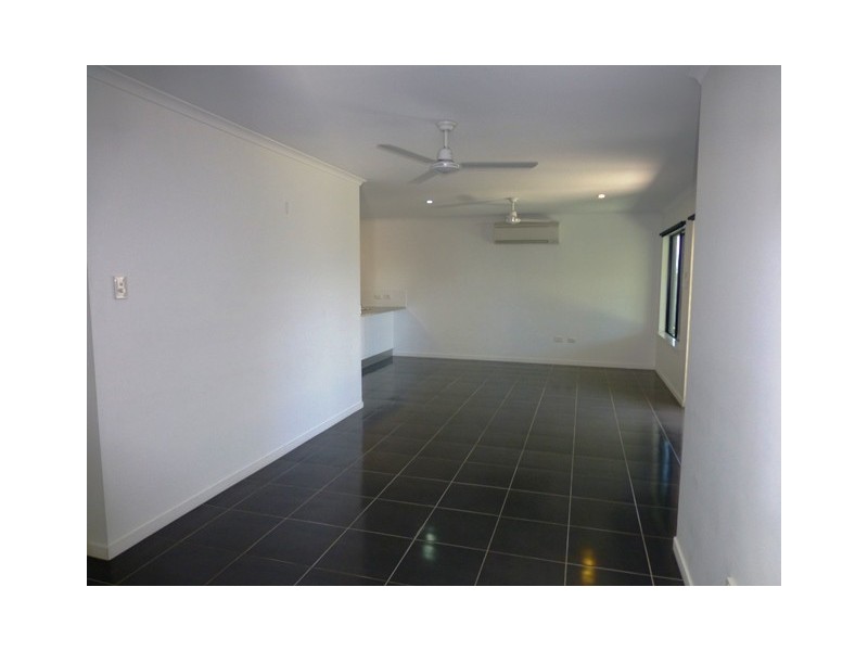 63 Makybe Diva Drive, Ooralea QLD 4740